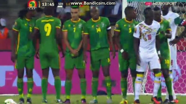 Le coup franc magistral d'Henri Saivet ! - Senegal vs Zimbabwe