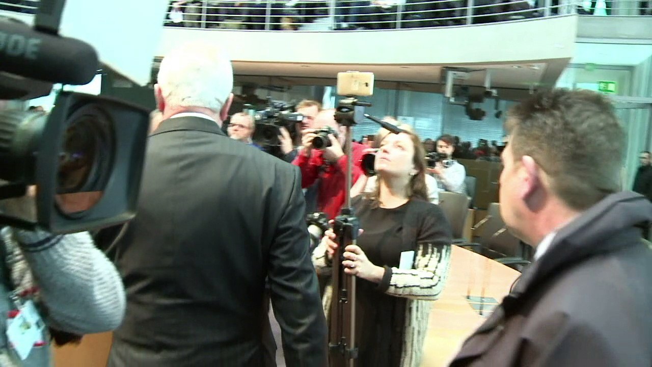 Moteurs truqués: l'ex-patron de VW affirme n'avoir rien su