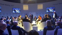 گفتگو در مجمع جهانی اقتصاد در داووس؛ نقش روسیه در مناسبات قدرت در جهان امروز