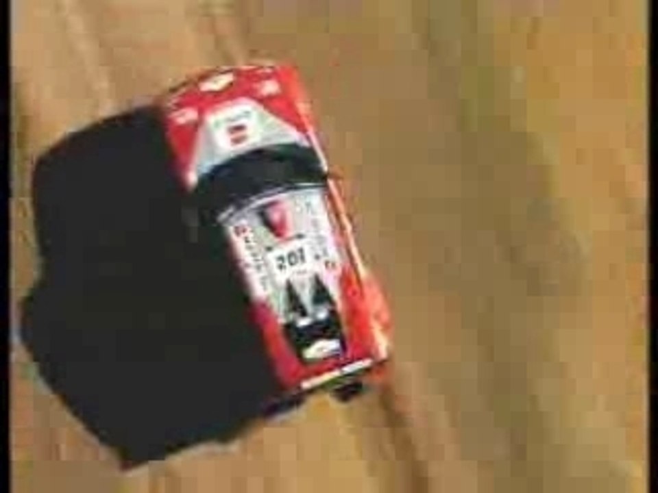 Mitsubishi Pajero Paris-Dakar 2004