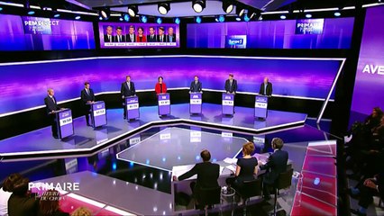 Débat de la primaire du PS : les candidats se paient Emmanuel Macron