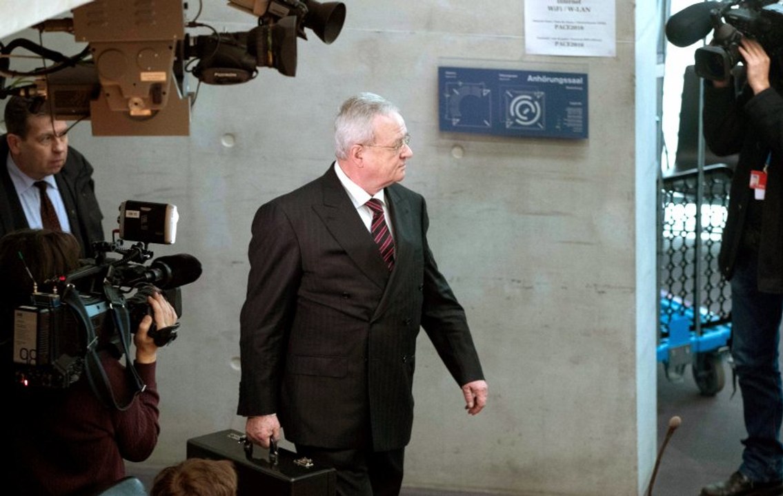 Aussage vor Untersuchungsausschuss: Haifischbecken statt Koi-Karpfenteich 