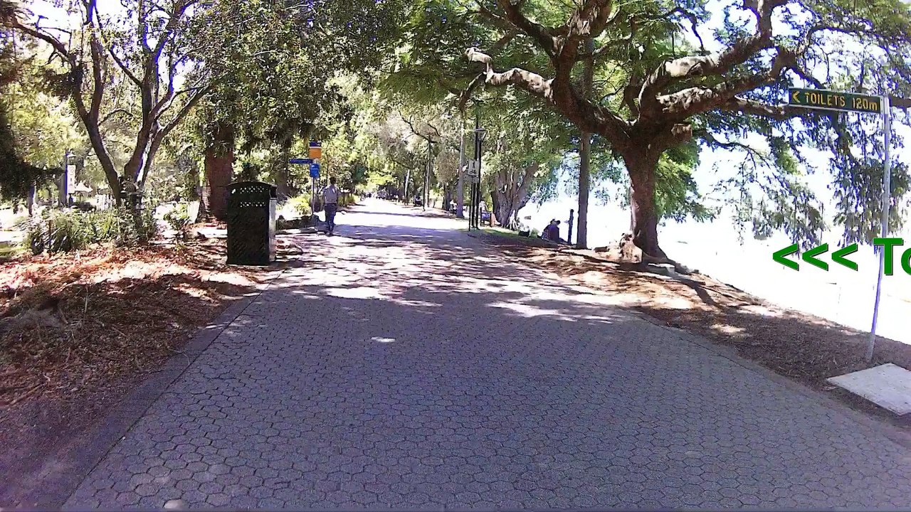 Toilet and water stops for visitors to Brisbane City, Australia. Goodwill Bridge to Newfarm Park walk, run or bike