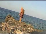 suicide d'un falaise au bord de mer