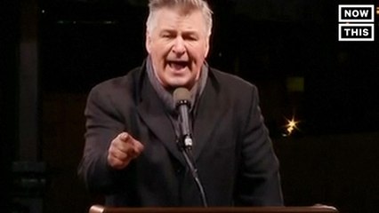 Michael Moore, Alec Baldwin, Robert De Niro Lead New Yorkers In Anti-Trump Protest