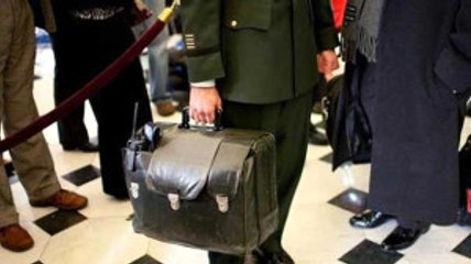 ABD'nin Nükleer Kodları Donald Trump'a Emanet Edilecek