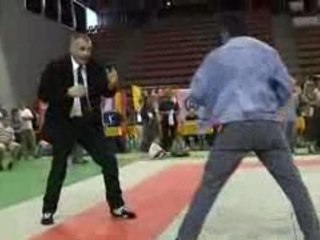 Combat RUSSE :Forum des sports NIMES