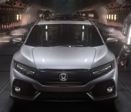 VÍDEO: Así colocan el motor turbo en el Honda Civic Hatchback 2017