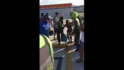 Quand un voleur se fait mettre KO par une pierre...