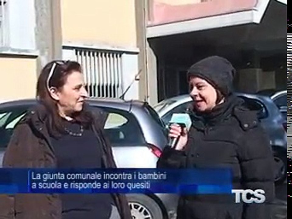 La giunta comunale incontra i bambini a scuola e risponde ai loro quesiti