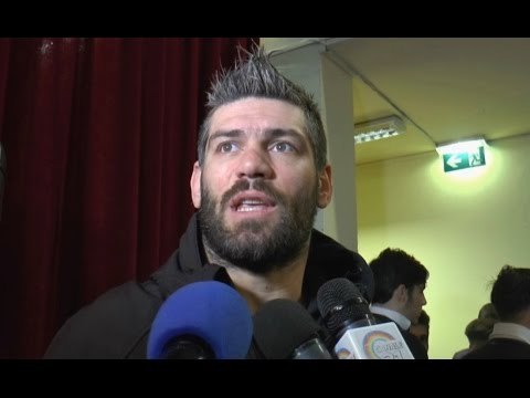 Napoli - Stop bullismo, Clemente Russo incontra gli studenti di Scampia (19.01.17)