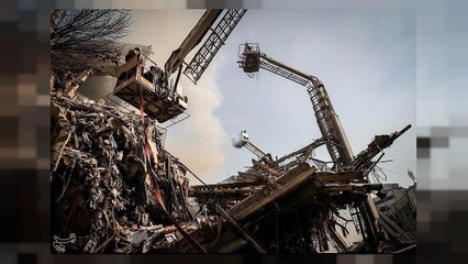 Búsqueda desesperada de los bomberos sepultados en el derrumbe de Teherán