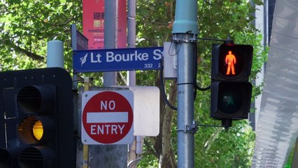 Australie: une voiture fonce dans la foule à Melbourne, 3 morts