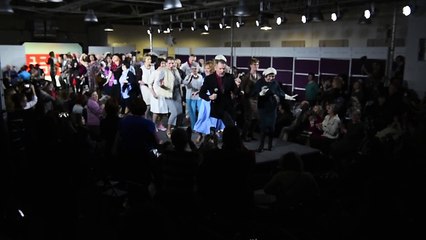 Финальный выход. Подиум зрелой красоты в Санкт-Петербурге