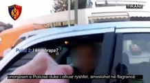 Shoferi e pëson keq nga policja bjonde: Bëre gabimin më të madh që i fute këto...