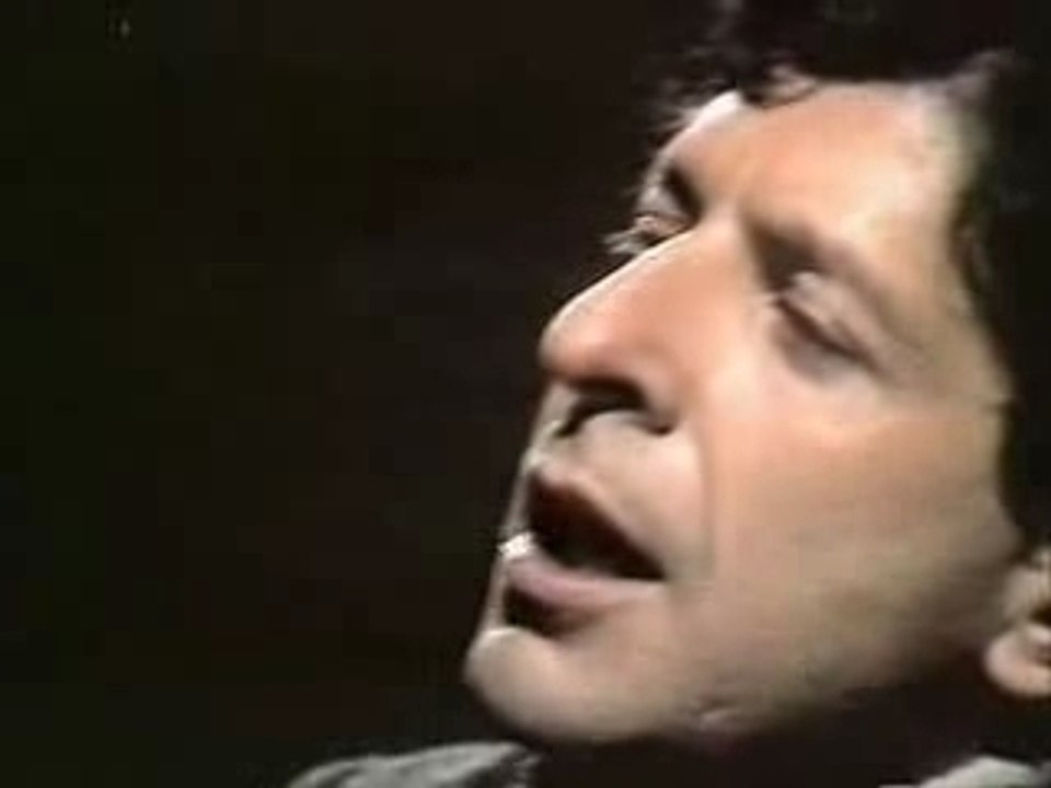 Leonard Cohen - The Stranger