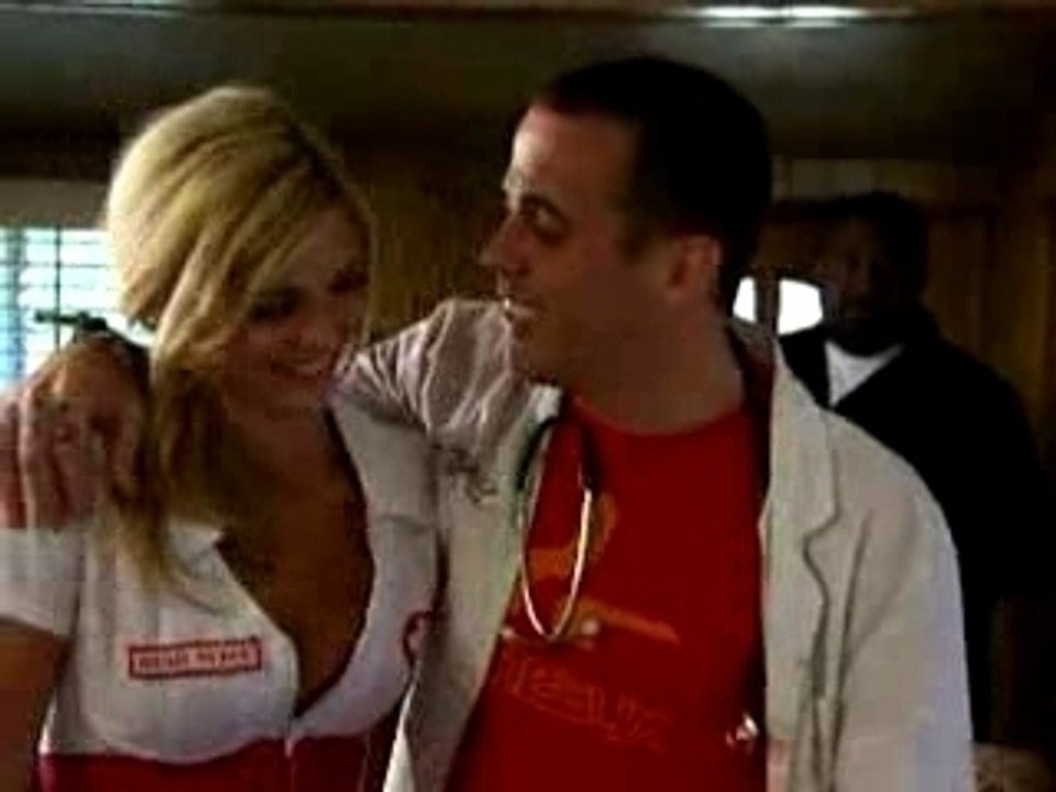 Leaked Clip - Steve-O Making Out with Seniors