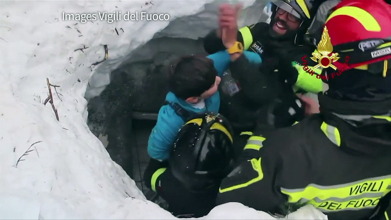 Italie: 8 survivants dont 2 enfants extraits de l'hôtel dévasté