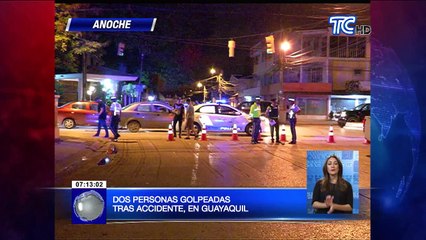Dos personas golpeadas tras fuerte accidente en Guayaquil