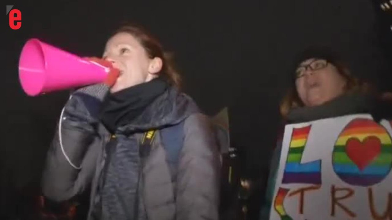 Une vague de manifestations anti-Trump envahit le monde