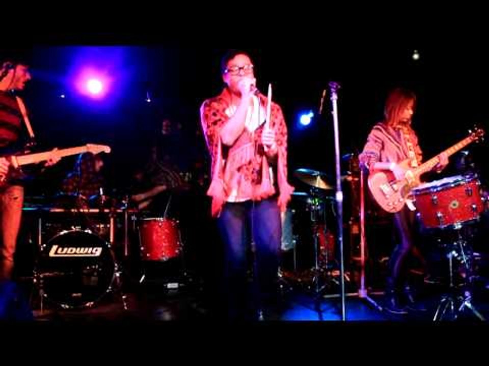 GrungeCake Magazine: Gordon Voidwell performs live at Southpaw