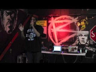 Kendall Elijah performs "Early Bird" and "The Slacker Anthem" Live