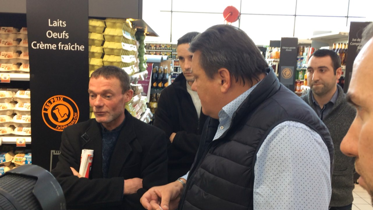 Les éleveurs laitiers au centre Leclerc