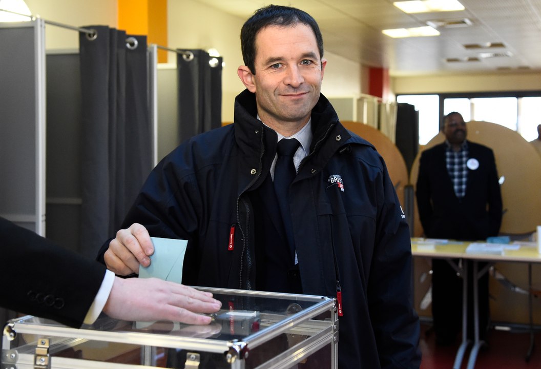 Les candidats à la primaire aux urnes