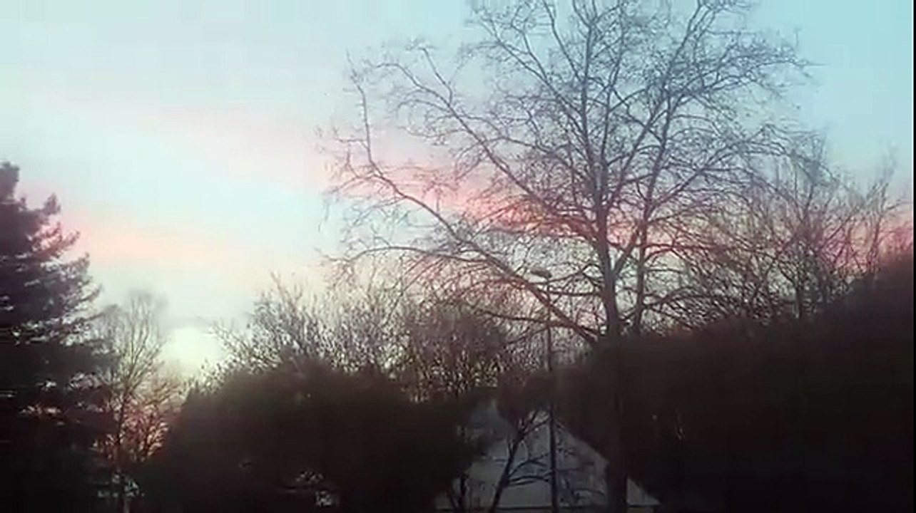 Ciel avec nuage rougeâtre !!!!!!