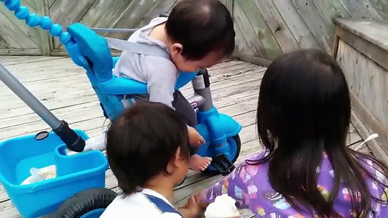 Cute Baby Laughing for the First Time for Drop Game - Funny Baby Fun Play with Brother Sister