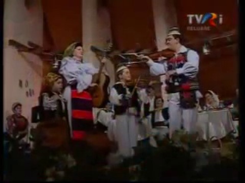 Florentina si Petre Giurgi - Trage Petre cu arcul