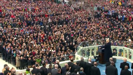 Donald Trump asumió la presidencia de EEUU