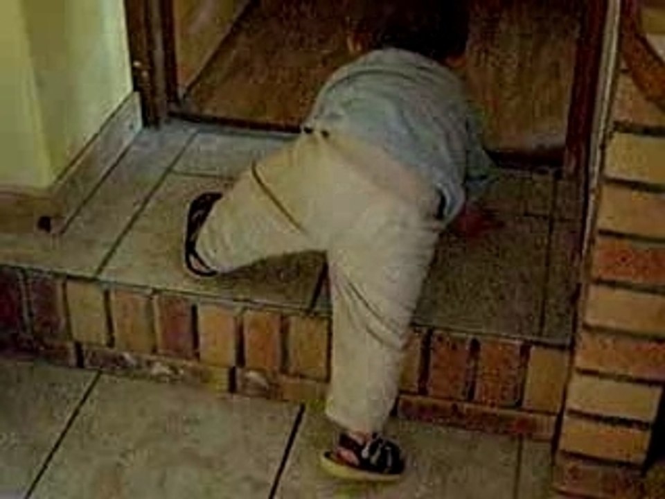 je monte les escaliers