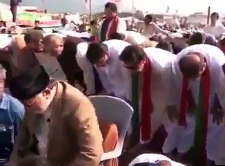 سیاست اور سیاستدان ایک الگ چیز ھے جو عمران خان میں نہیں