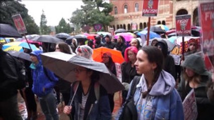 Los Angeles'ta Trump Karşıtı Gösteri