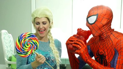 Elsas Face turns Green Maleficent poison apple vs Spiderman Captain America the flash Hulk Superman