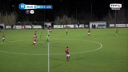 Frappe lointaine et écrasée de Sangaré