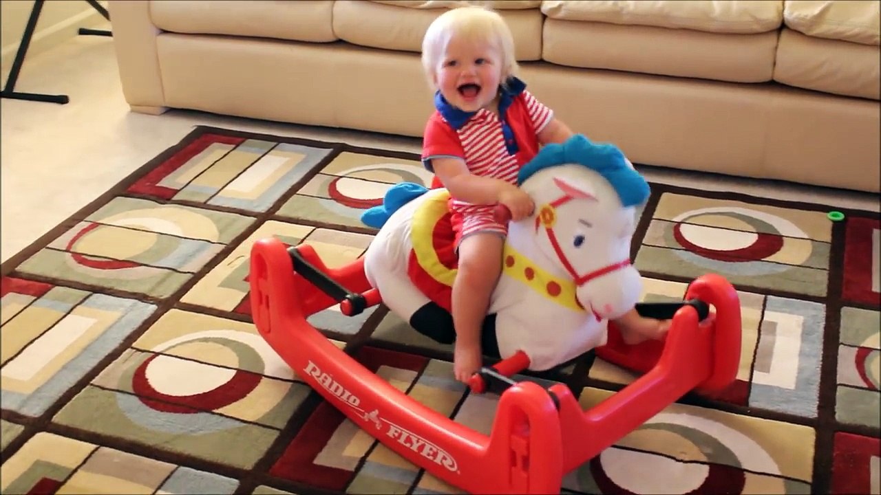 Radio Flyer Rock & Bounce Pony Horse Playtime Review-5es5dZTAS2k