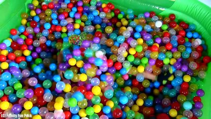 Swimming Pool Ball Pit-fmjjisW8N04