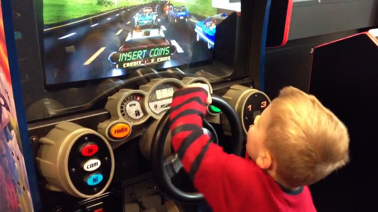 Twins Think They're Playing the Arcade Games-jBVYCa6_Mcg
