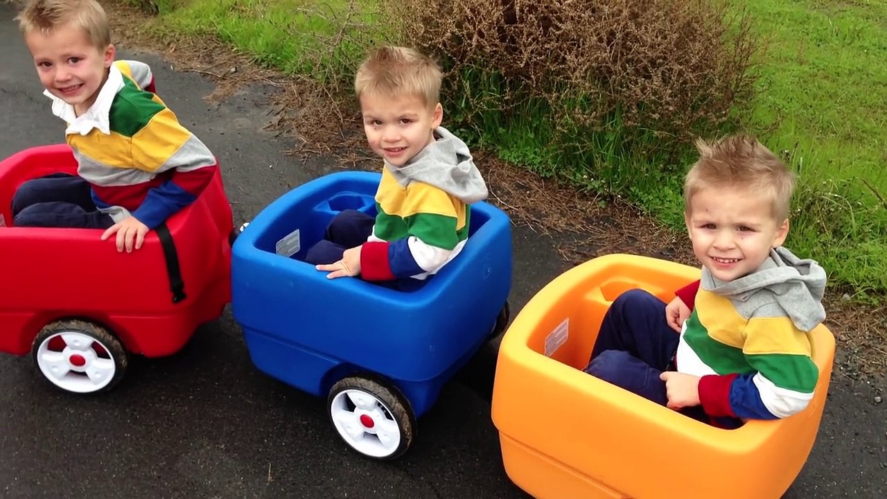 Step 2 Choo Choo Triple Wagon-iN9lyBlSc8w