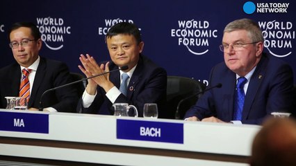 Chinese billionaire Jack Ma laughs at long question-bESfqPl7YUM
