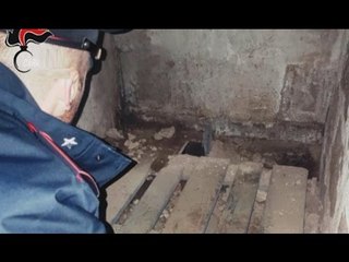 Melito (NA) - Droga nella cuccia del cane, arrestati (20.01.17)