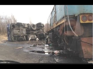 Train crash compilation - Cars vs trains compilation