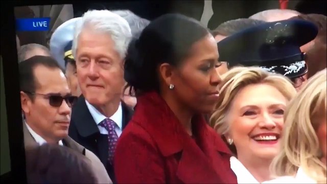 Bill Clinton grillé par Hillary en train de mater Ivanka, le femme de Donald Trump