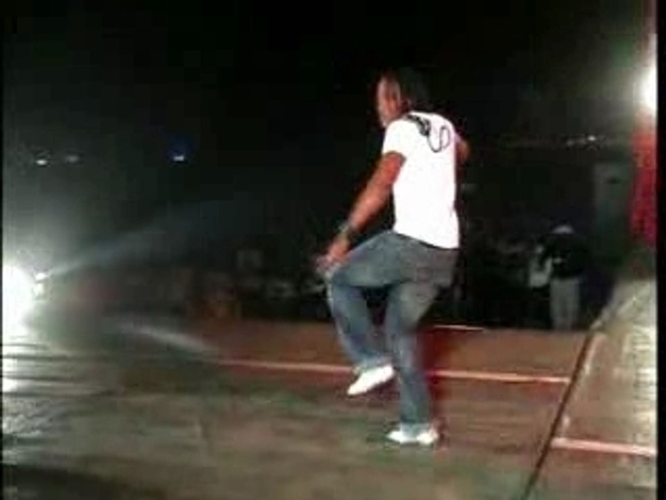 Danseur werrason live kinsha-fikin