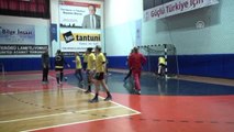 Bayanlar Hentbol Süper Ligi - Kastamonu Belediyespor Antrenörü Günal