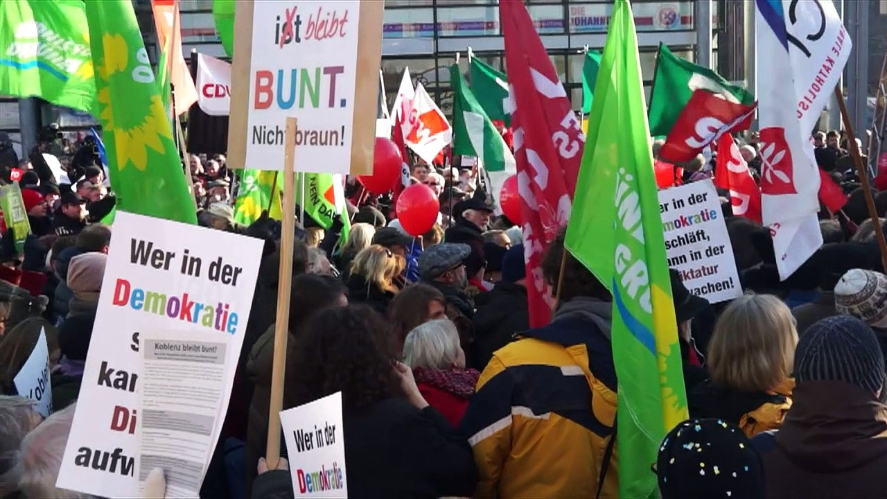 Tausende protestieren in Koblenz gegen Rechtspopulisten
