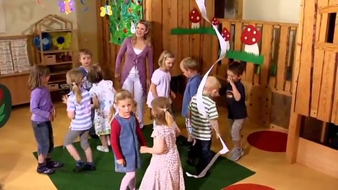 Brüderchen komm tanz mit mir - Singen, Tanzen und Bewegen _ Kinderlieder-3tm8RIx2aJo