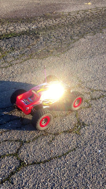 voiture RC MT4 G3 bruit bizarre 1